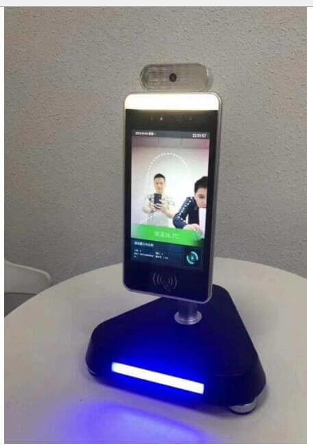 Kontrol Akses Termal Pengenalan Wajah Non Kontak 13.5W Jarak Jauh 1.2m tinggi